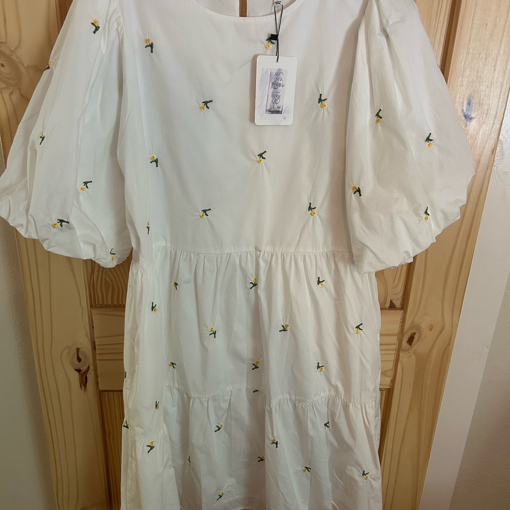WESLEE COTTON POPLIN DRESS WITH EMBROIDERED SUMMER FLOWERS